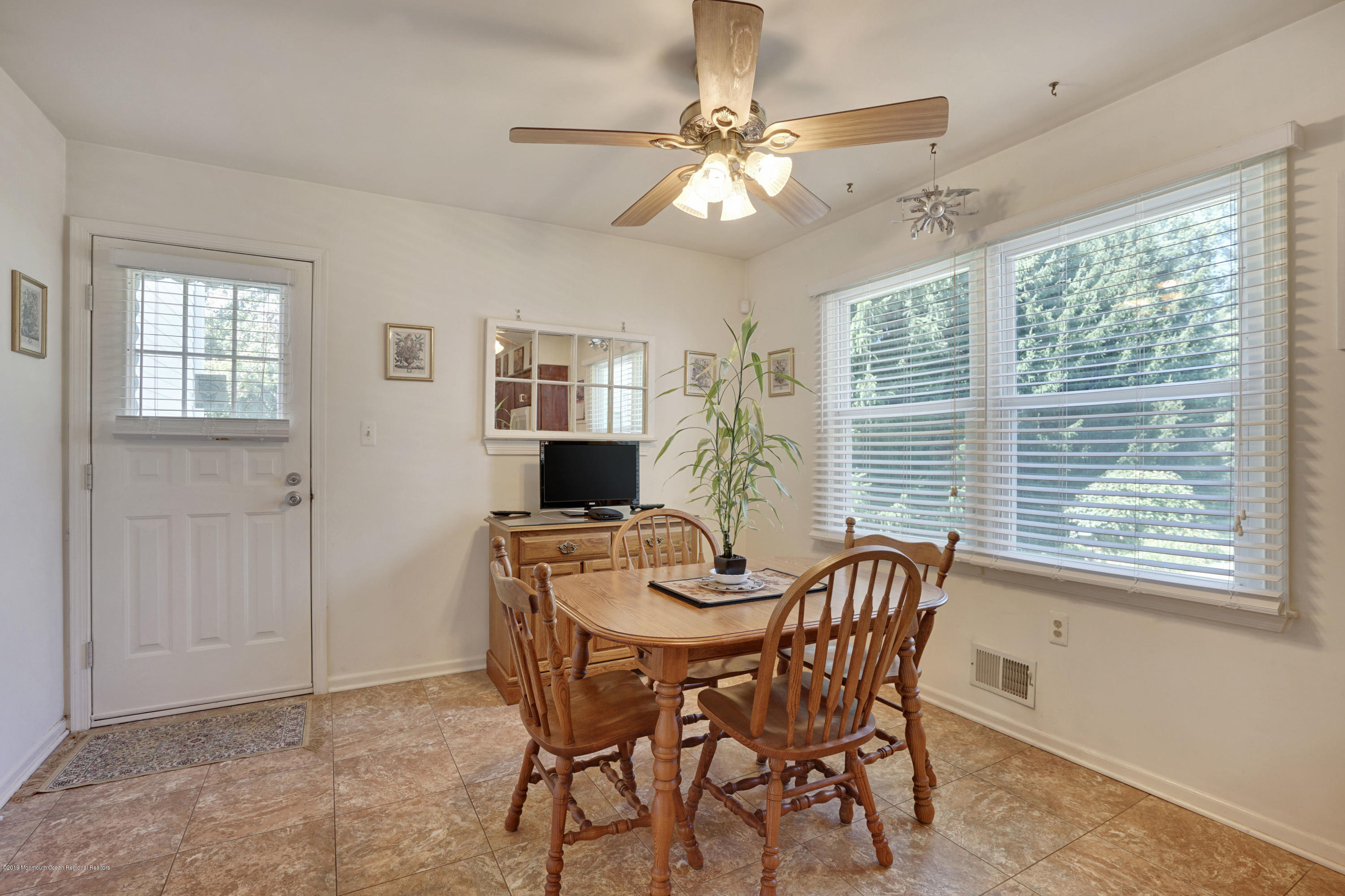 207 Burlington Road Freehold, NJ 07728 - Photo 24 of 45 Kitchen (5)
