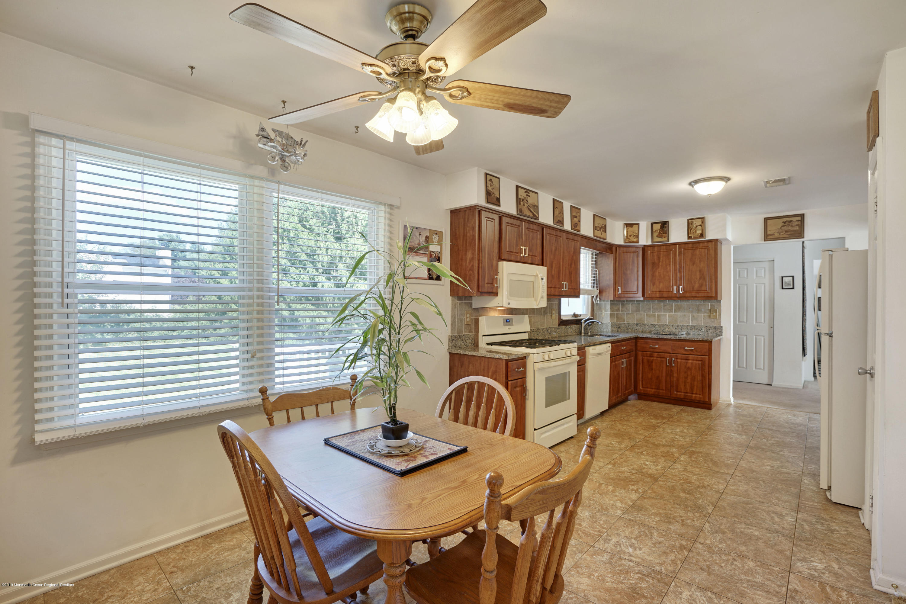 207 Burlington Road Freehold, NJ 07728 - Photo 25 of 45 Kitchen (6)