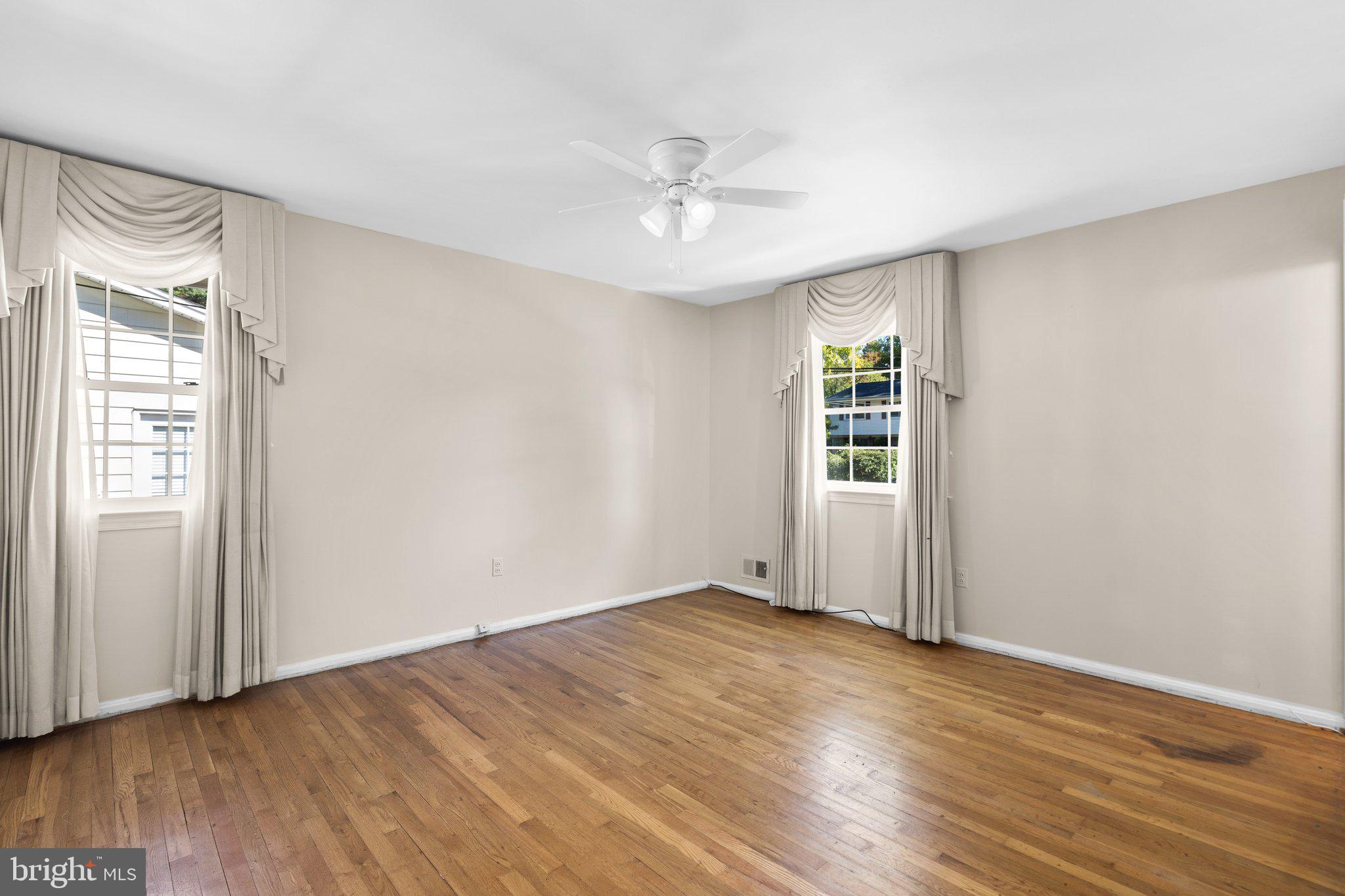 12840 Littleton Street Silver Spring, MD 20906 - Photo 16 of 33 Primary Bedroom
