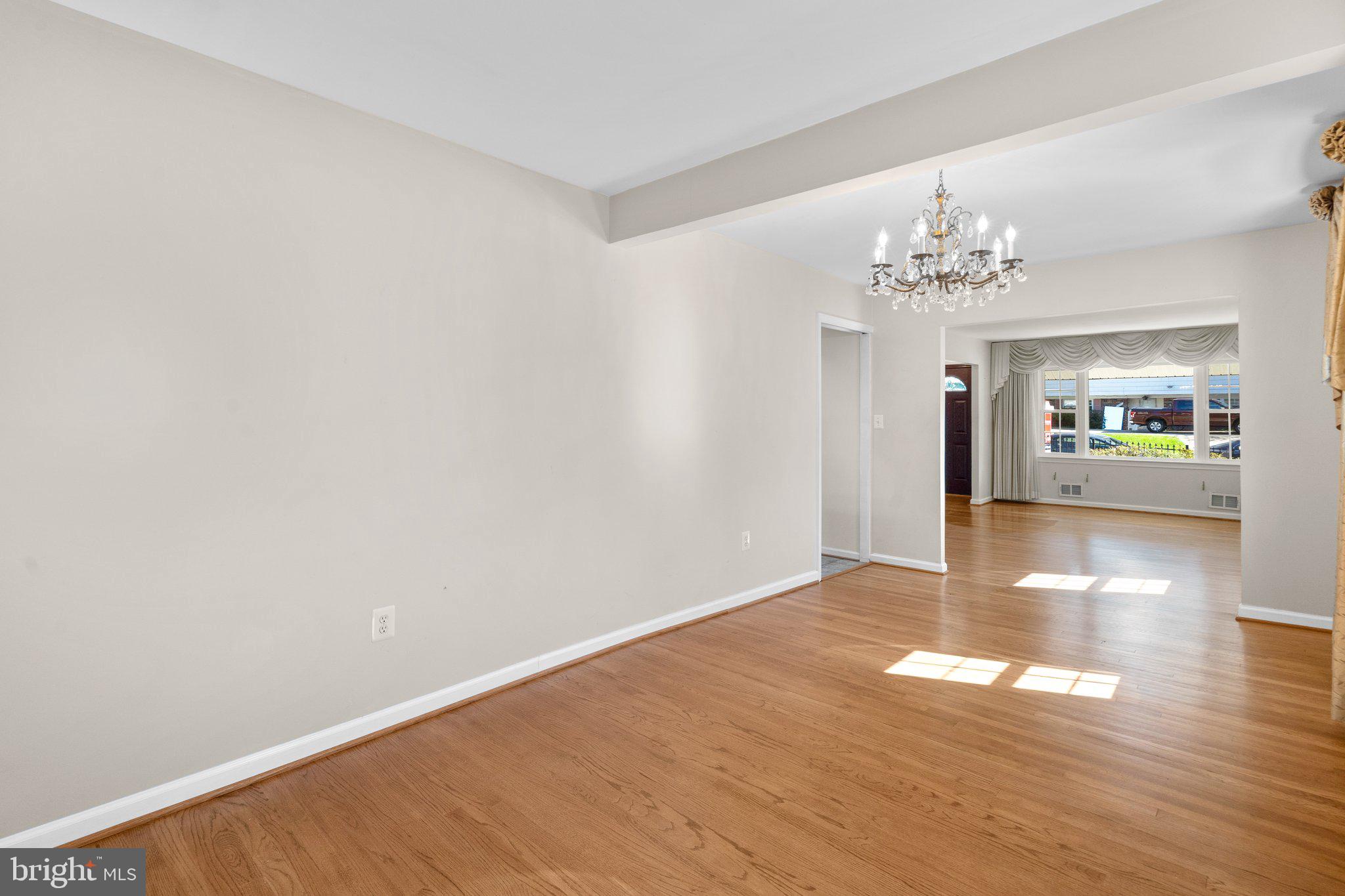 12840 Littleton Street Silver Spring, MD 20906 - Photo 8 of 33 Dining Room