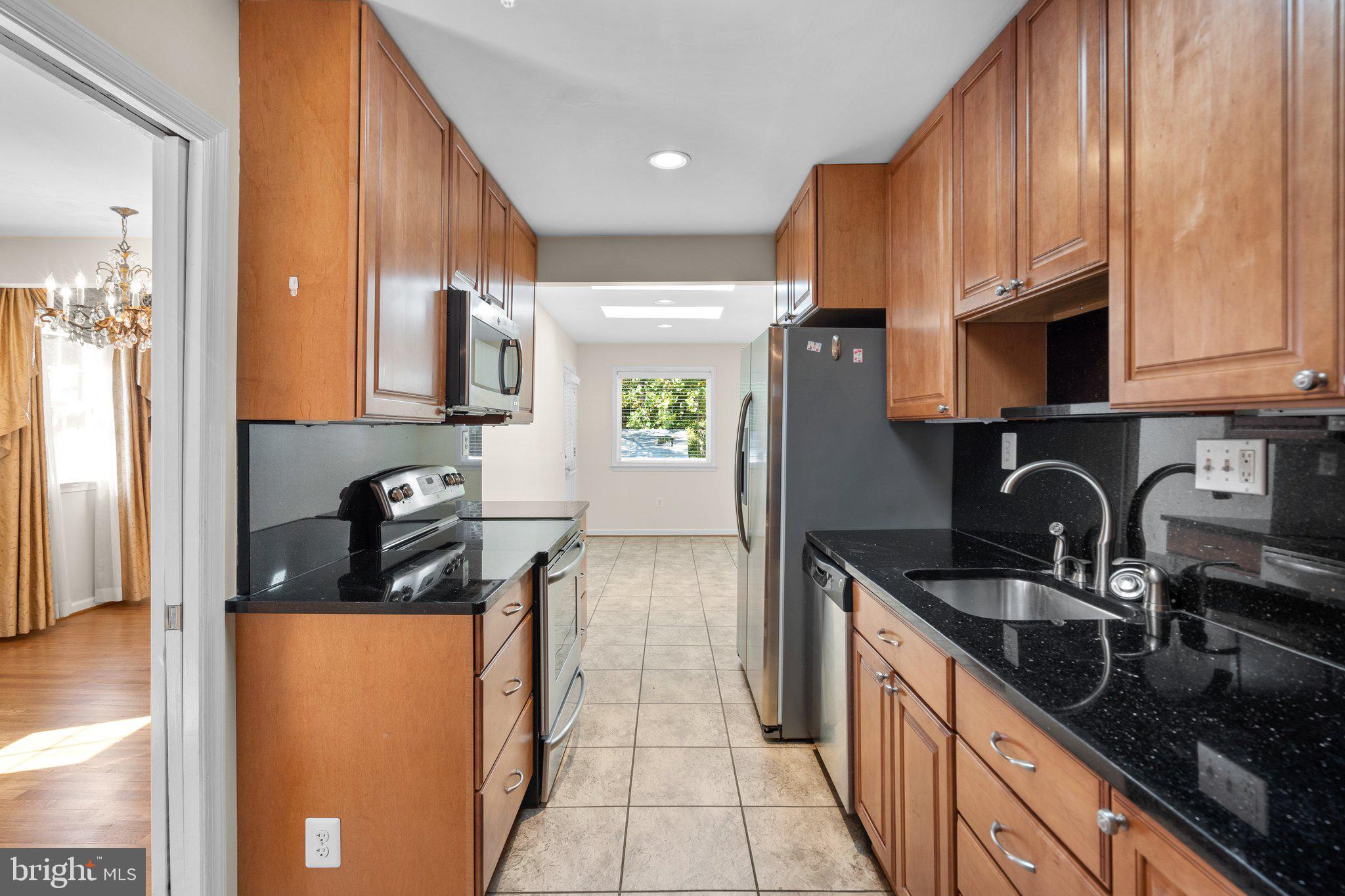 12840 Littleton Street Silver Spring, MD 20906 - Photo 10 of 33 Kitchen