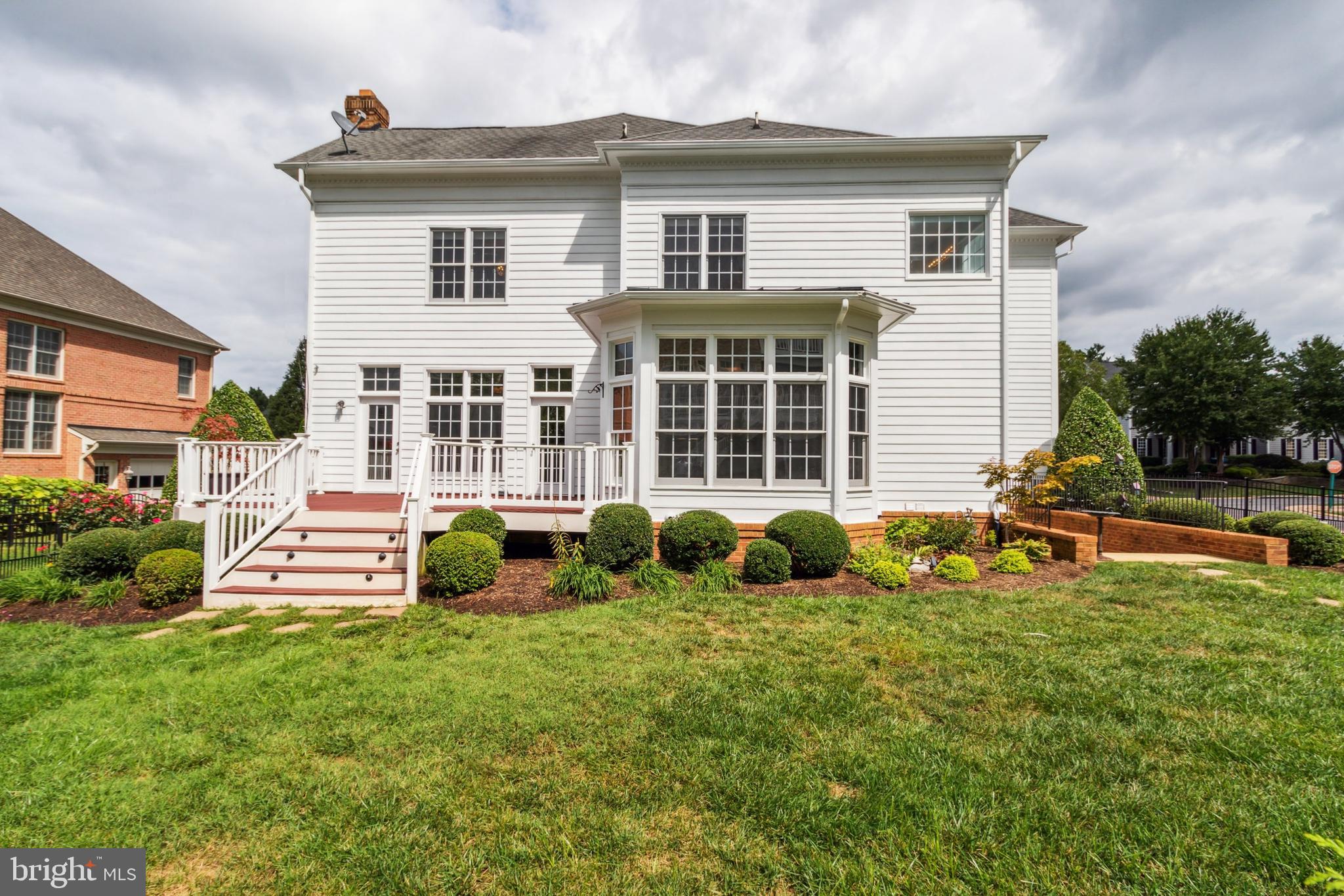16000 Tryon Way Gainesville, VA 20155 - Photo 101 of 126 Lighted steps to rear yard
