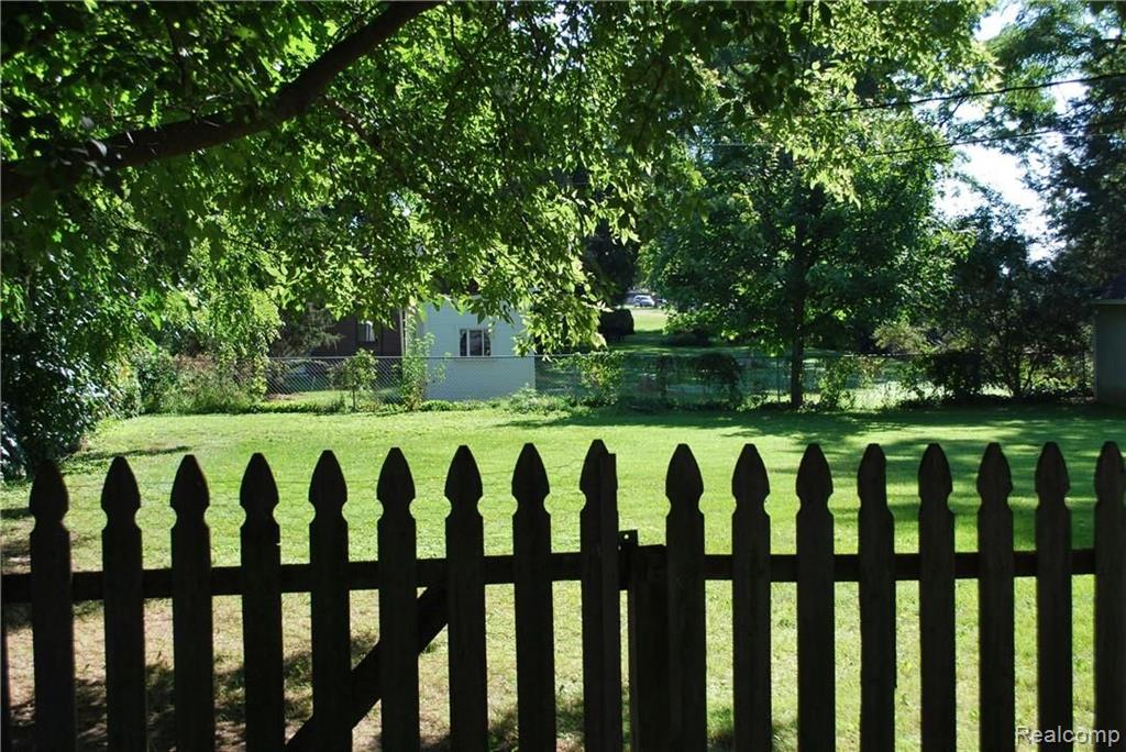3245 Baldwin Road Metamora, MI 48455 - Photo 10 of 38