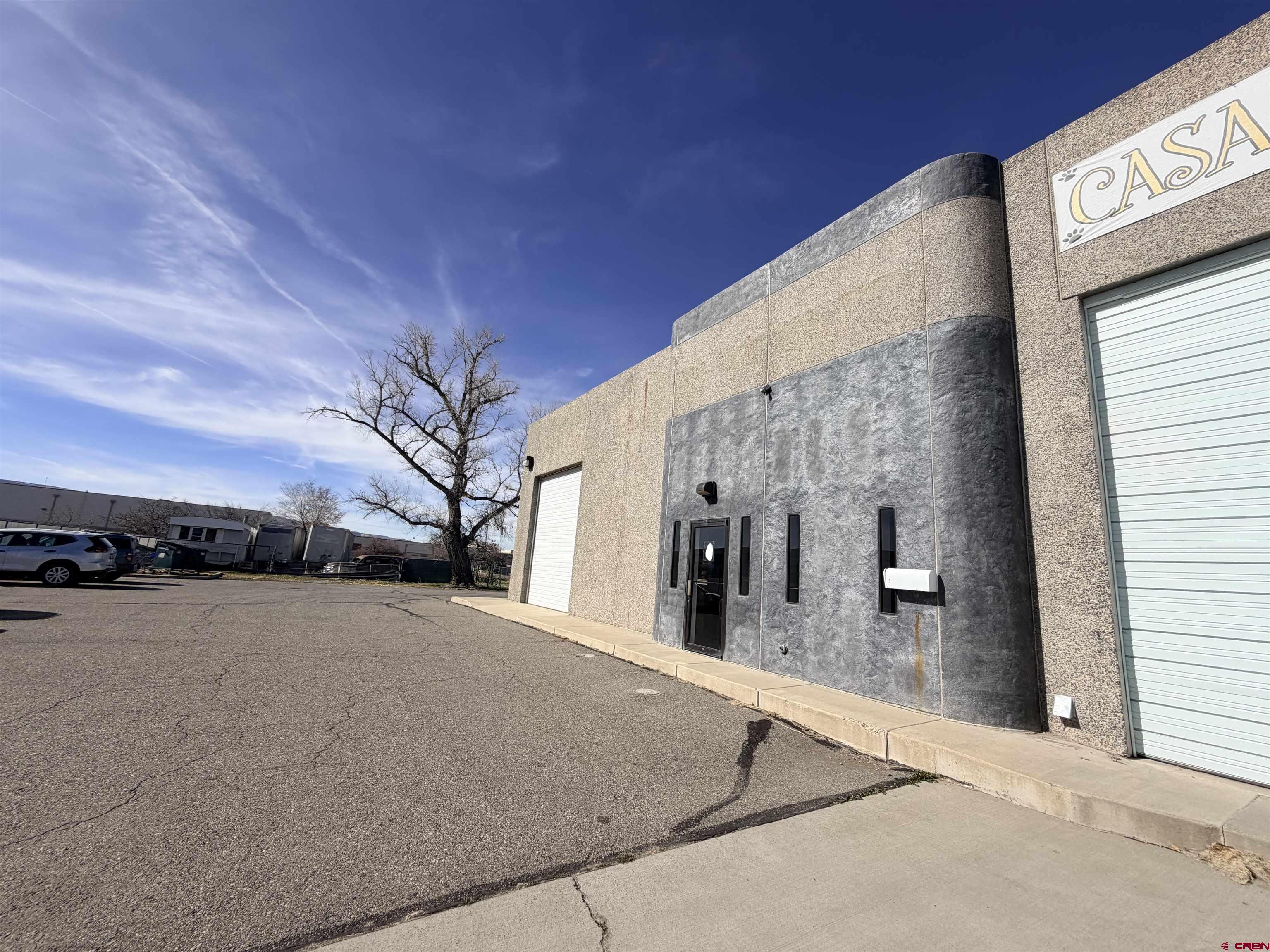 573 25 Road Grand Junction, CO 81505 - Photo 2 of 4 a view of a building with a road