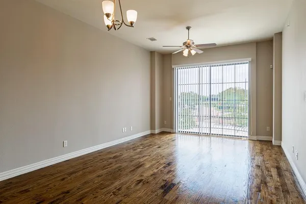 $1,769 | 5232 Colleyville Boulevard, Unit 307, Colleyville, TX 76034