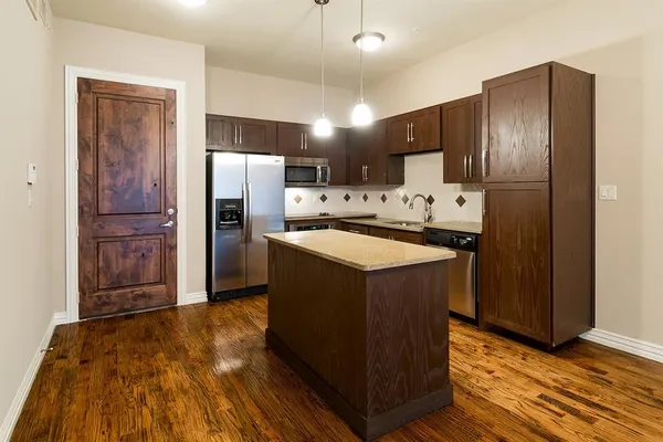 $1,769 | 5232 Colleyville Boulevard, Unit 307, Colleyville, TX 76034