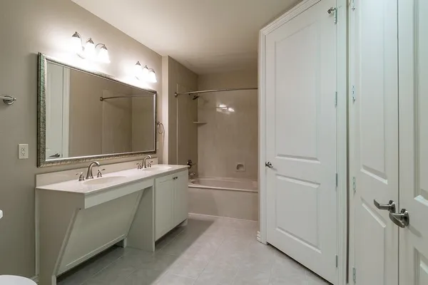 $1,769 | 5232 Colleyville Boulevard, Unit 307, Colleyville, TX 76034