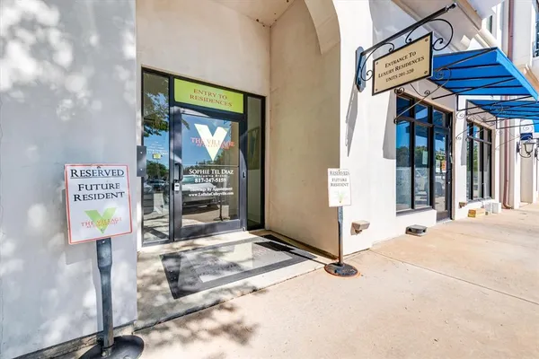 $1,769 | 5232 Colleyville Boulevard, Unit 307, Colleyville, TX 76034