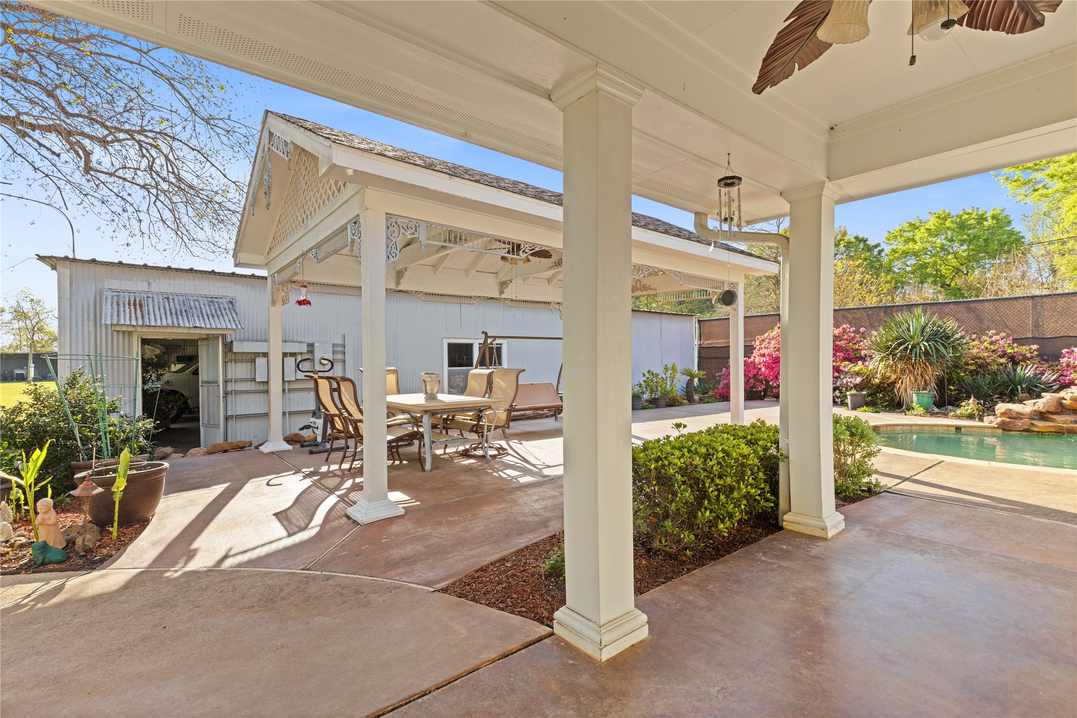 11547 Crockett Martin Road Conroe, TX 77306 - Photo 30 of 46