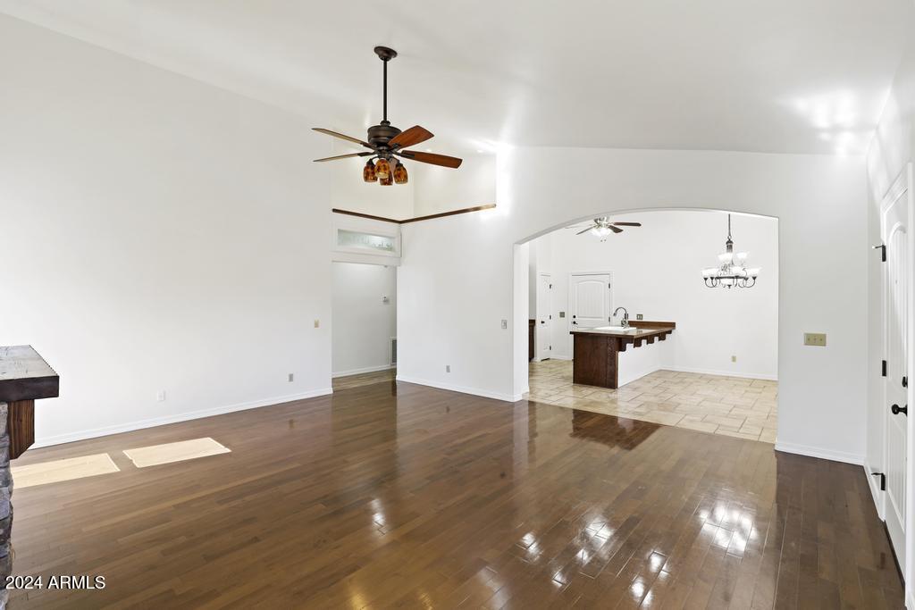 512 South Mud Springs Road Payson, AZ 85541 - Photo 8 of 31 Living Room
