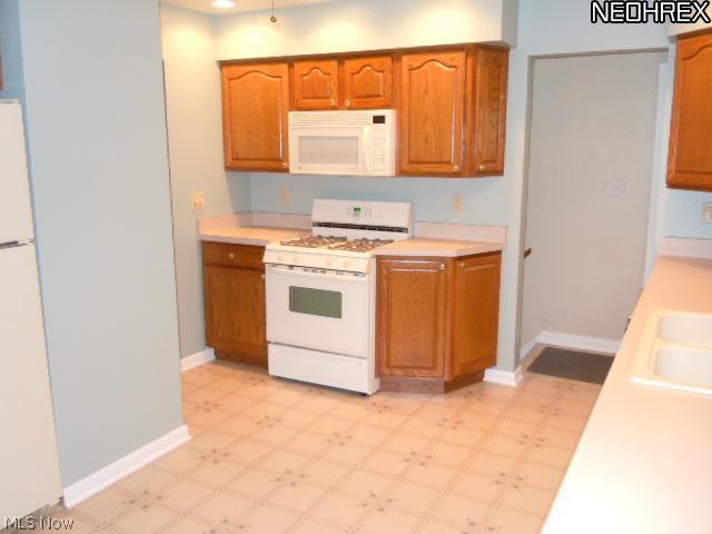 6766 York Road Cleveland, OH 44130 - Photo 6 of 18 Gallery Image 6