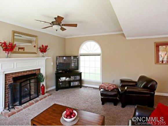 826 Moss Drive Rutherfordton, NC 28139 - Photo 4 of 24