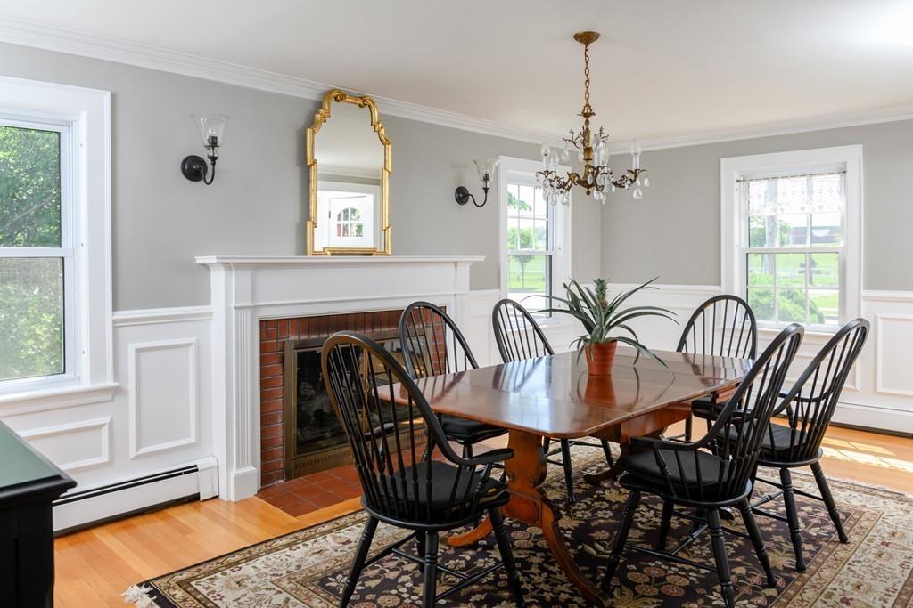 580 Brook Road Milton, MA 02186 - Photo 3 of 25