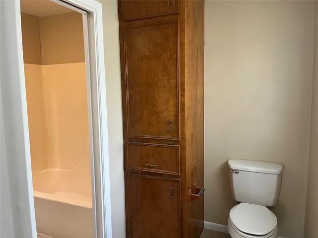 $1,900 | 2014 Farm To Market Road 1094, Sealy, TX 77474