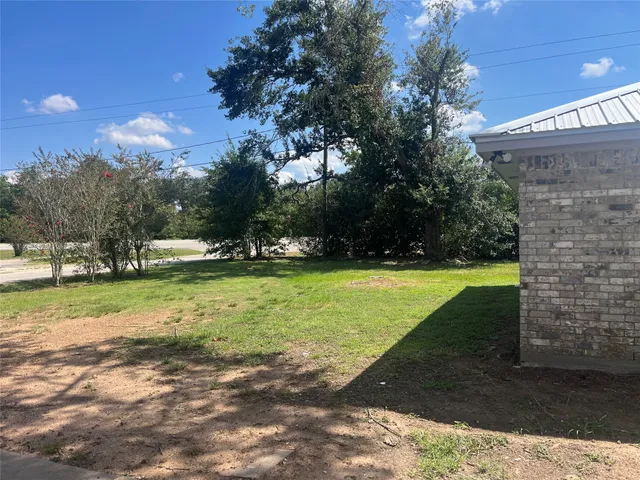 $1,900 | 2014 Farm To Market Road 1094, Sealy, TX 77474