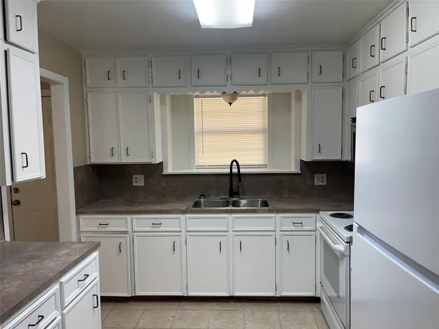 $1,900 | 2014 Farm To Market Road 1094, Sealy, TX 77474