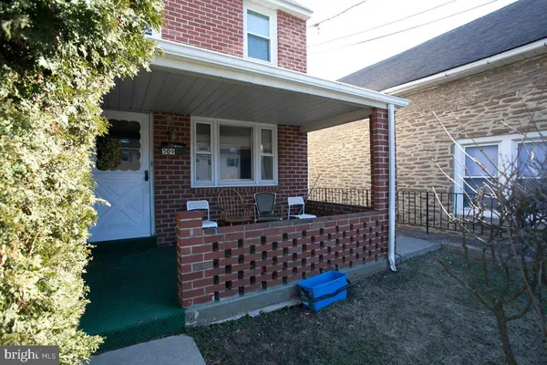 $2,400 | 509 Maple Street, Conshohocken, PA 19428