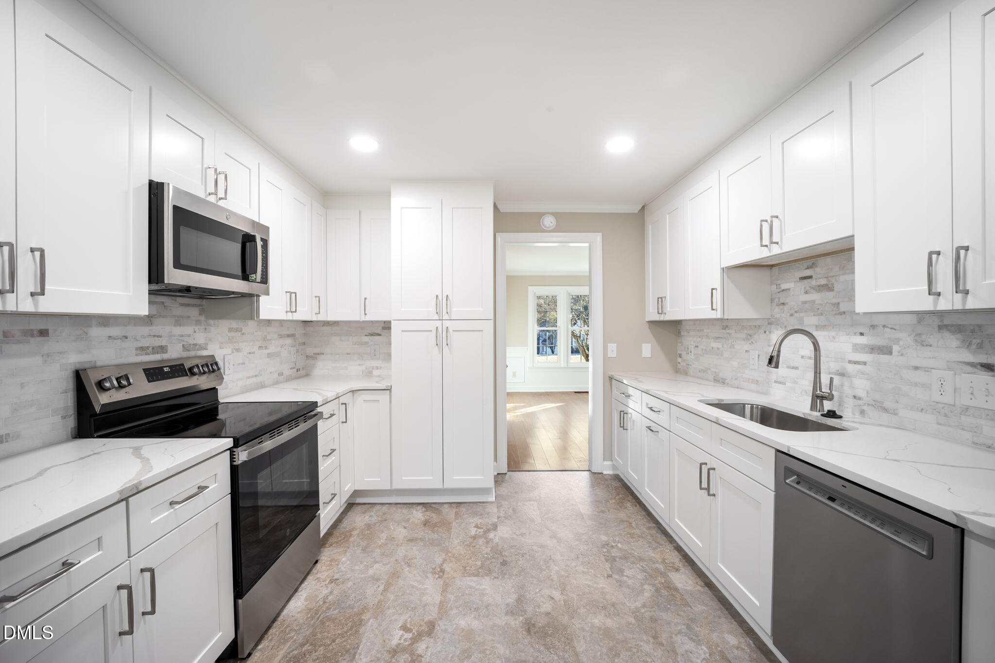 912 Broadhaven Drive Raleigh, NC 27603 - Photo 21 of 51 27-web-or-mls-484A9540