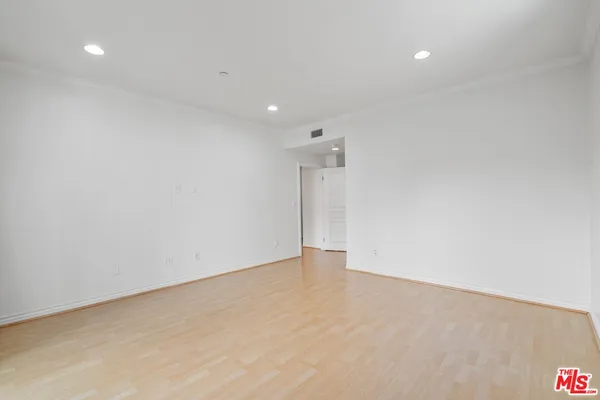 $8,500 | 10633 Eastborne Avenue, Los Angeles, CA 90024