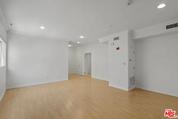 $8,500 | 10633 Eastborne Avenue, Los Angeles, CA 90024