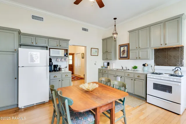 $389,000 | 105 Washington Street, Breaux Bridge, LA 70517