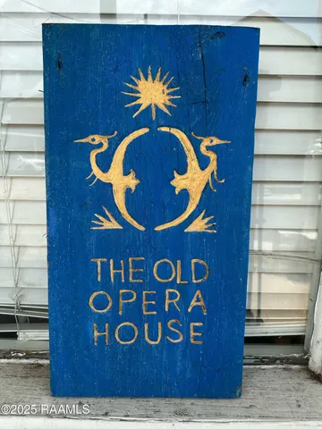 $389,000 | 105 Washington Street, Breaux Bridge, LA 70517