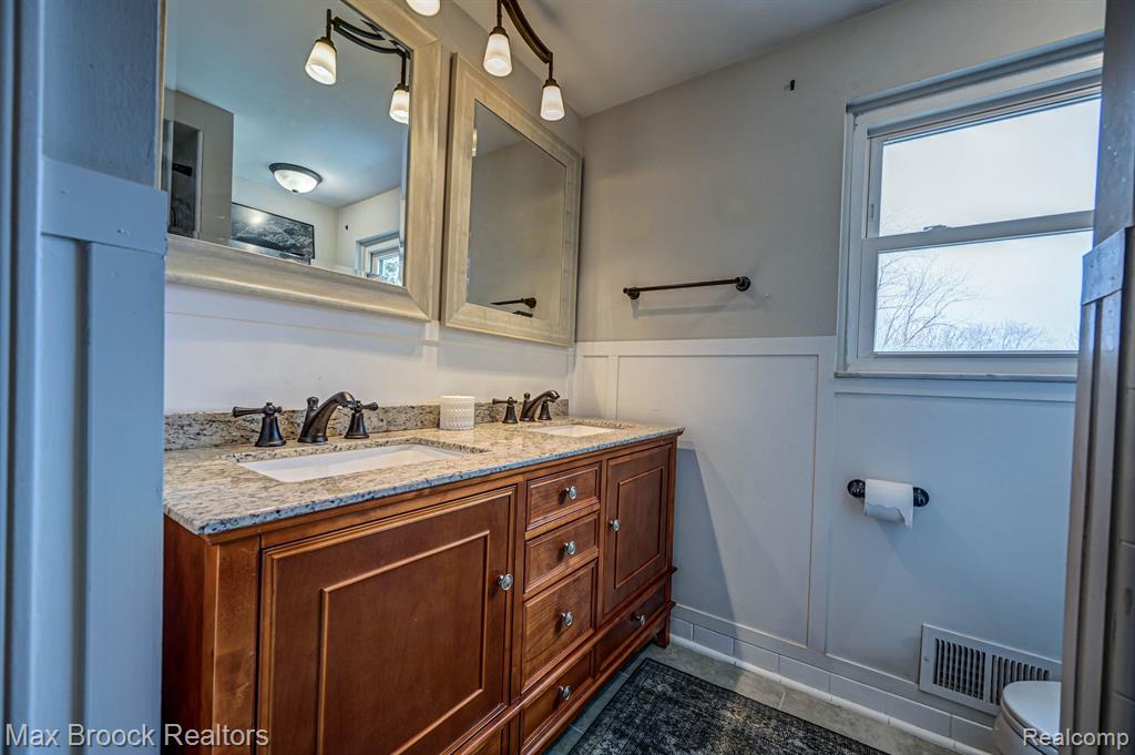 1424 Deerhurst Lane Rochester Hills, MI 48307 - Photo 44 of 74