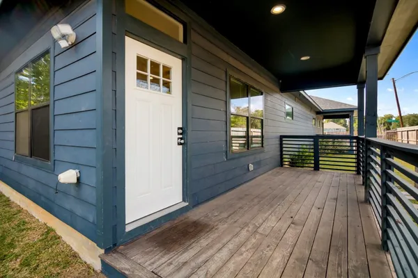 $1,800 | 603 Edgewood Street, Unit B, Houston, TX 77023