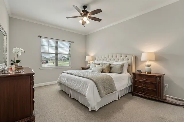 a view of entryway and hall