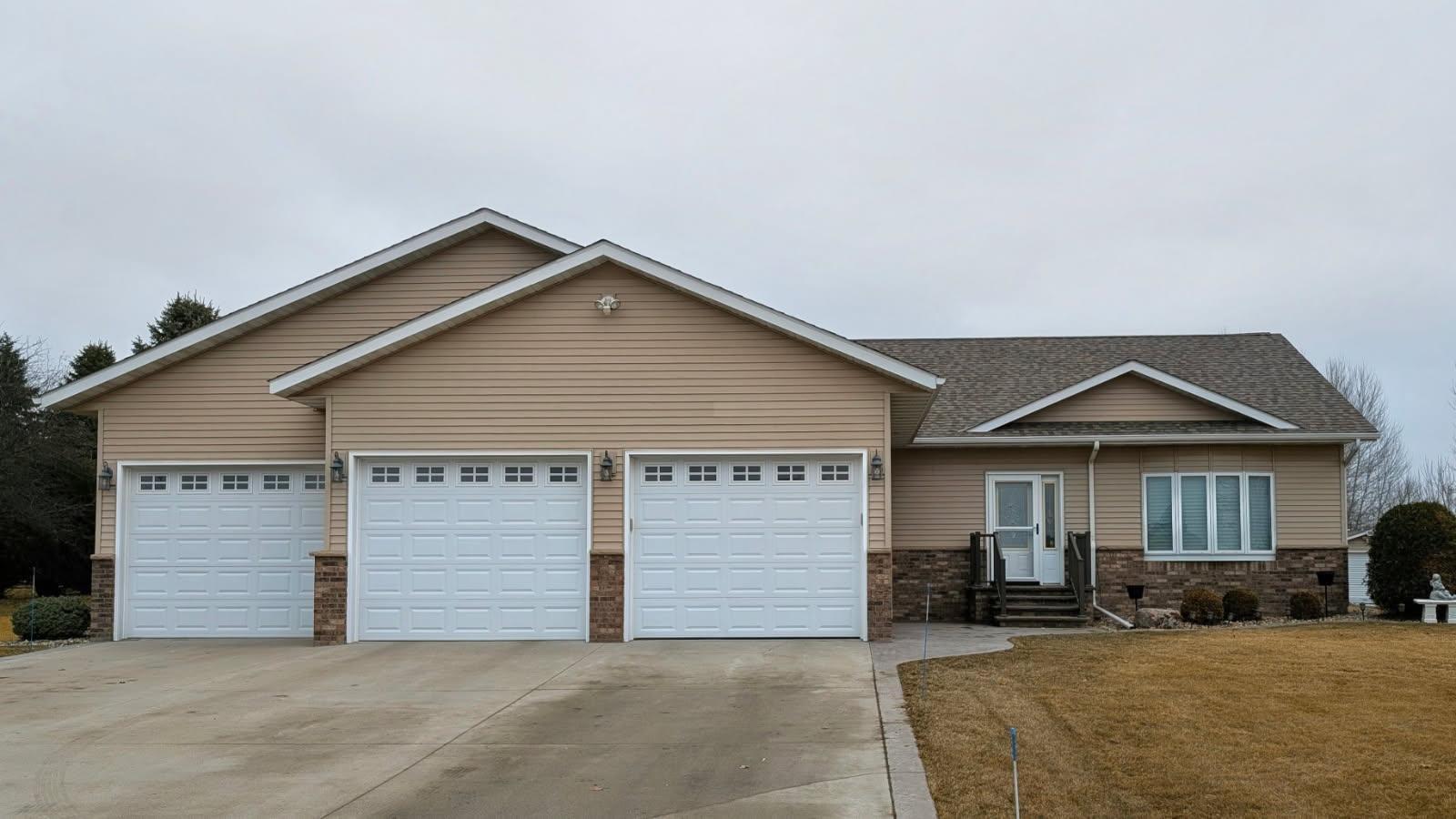 2033 Park Avenue Montevideo, MN 56265 - Photo 1 of 1