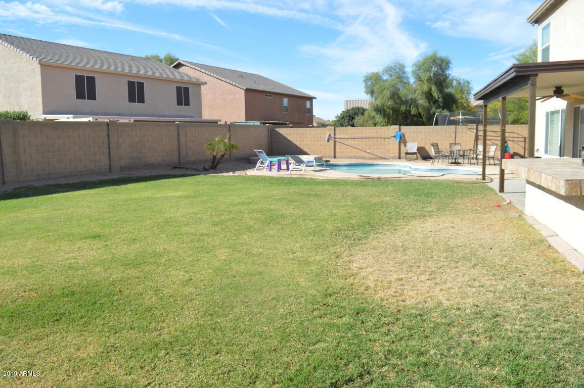 4351 East Pinto Valley Road San Tan Valley, AZ 85143 - Photo 26 of 27 a view of a backyard