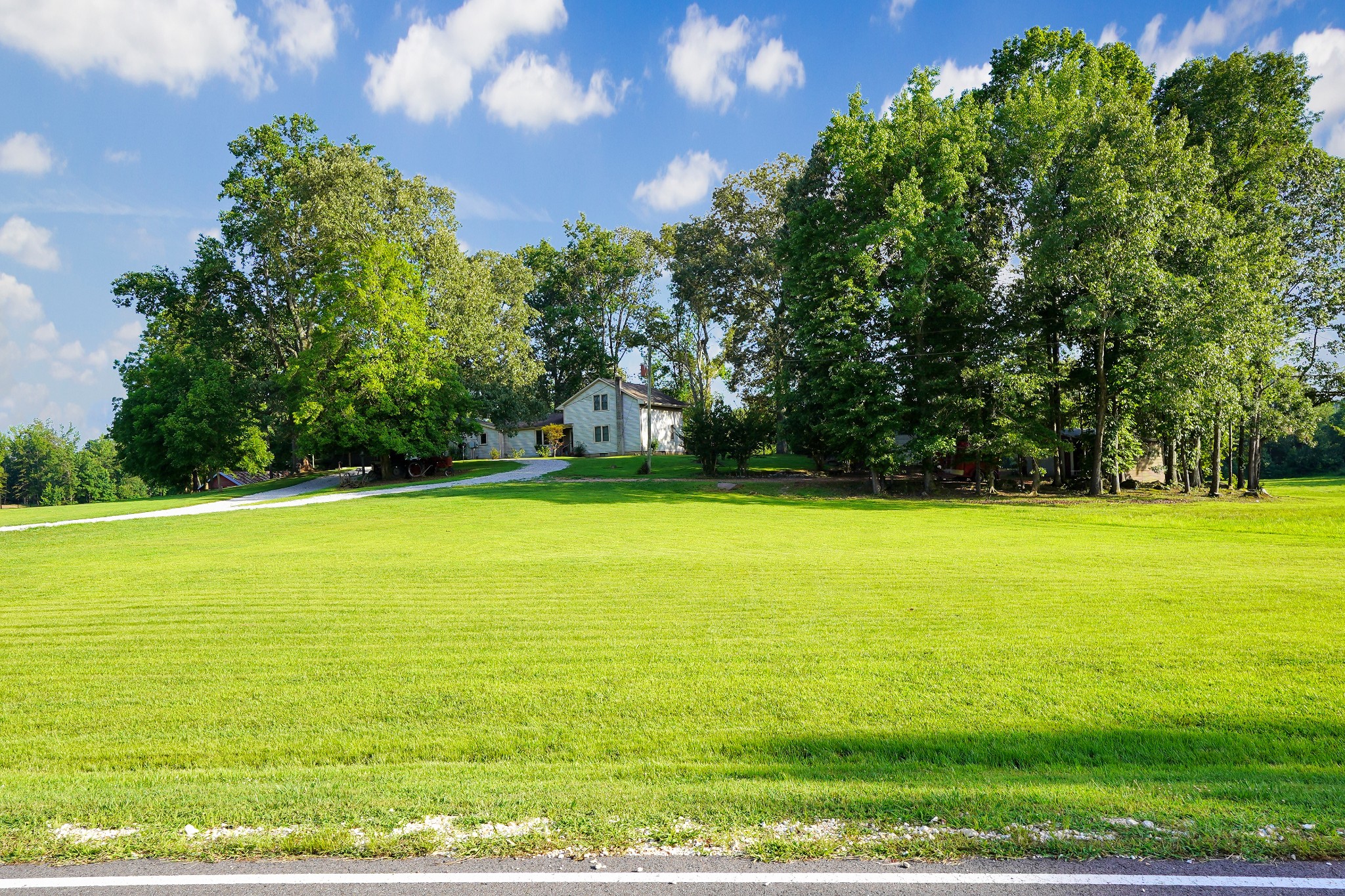 2340 Guthrie Road Paris, TN 38242 - Photo 1 of 44 Gallery Image 1