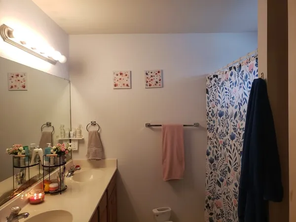 $2,050 | 2016 Westwood Drive, Portland, TX 78374