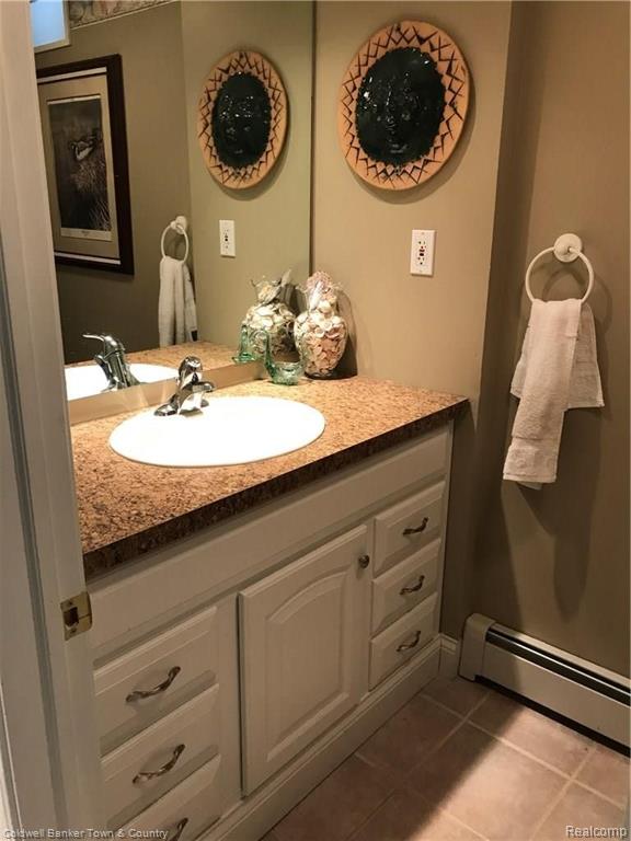 30072 Wicklow Road Farmington Hills, MI 48334 - Photo 44 of 47
