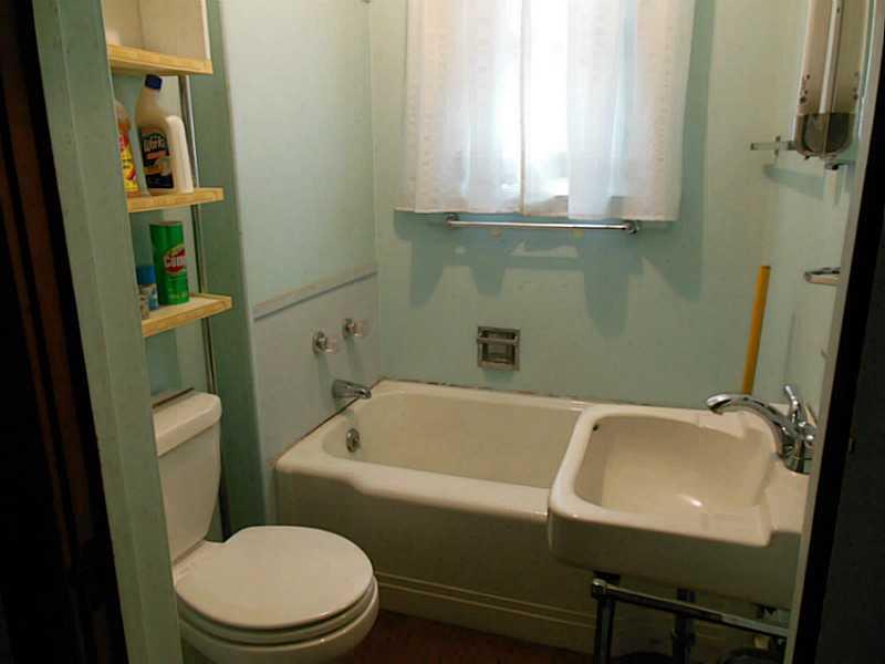 175 Evans City Road Butler, PA 16001 - Photo 11 of 19 Full Bath.