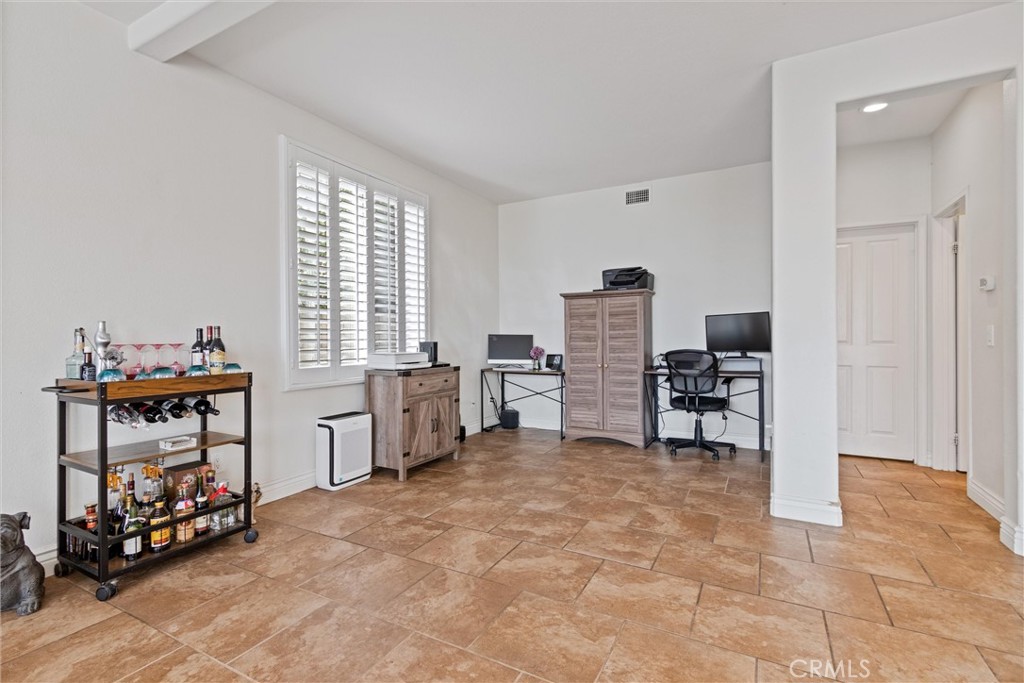 26056 O'Hara Lane Stevenson Ranch, CA 91381 - Photo 16 of 33