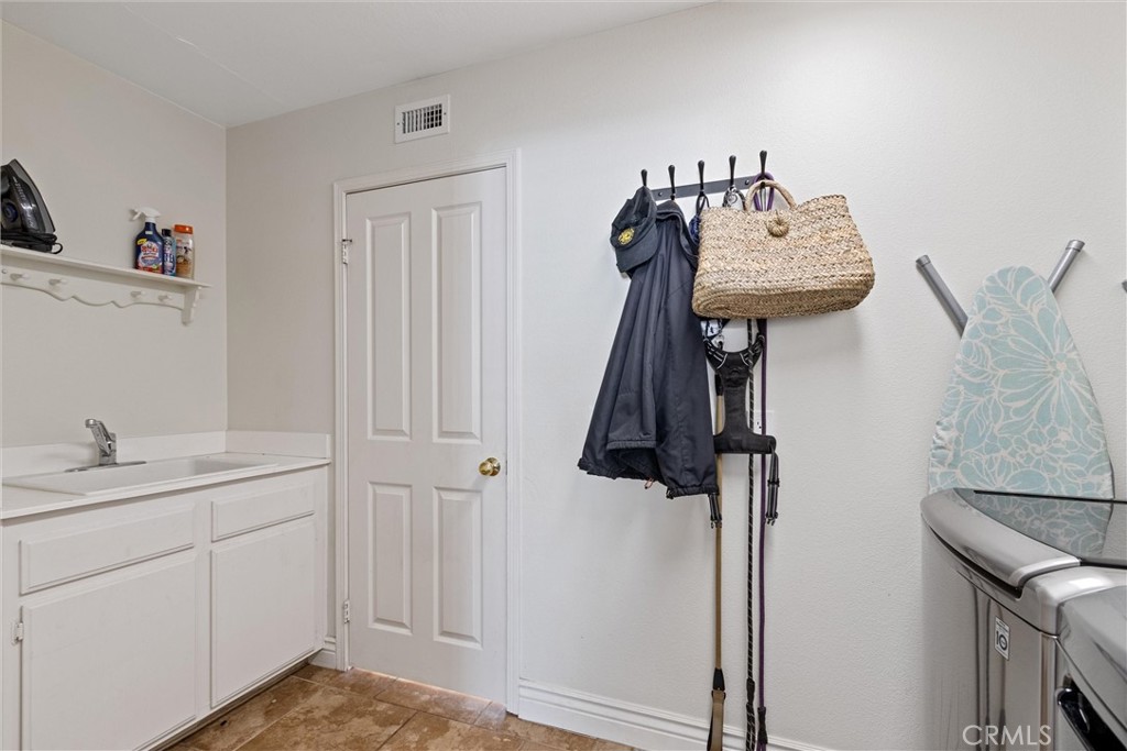 26056 O'Hara Lane Stevenson Ranch, CA 91381 - Photo 21 of 33