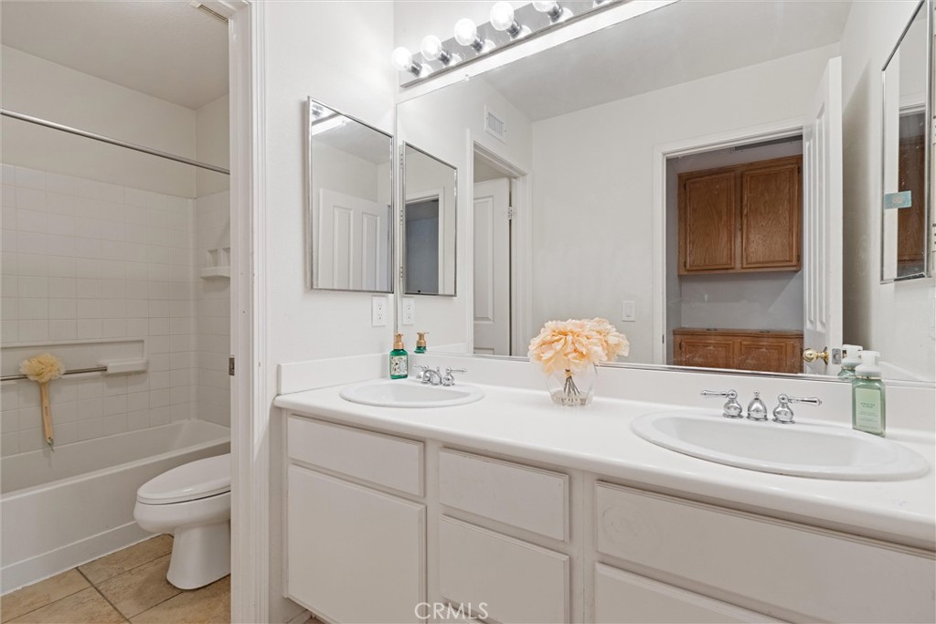 26056 O'Hara Lane Stevenson Ranch, CA 91381 - Photo 27 of 33