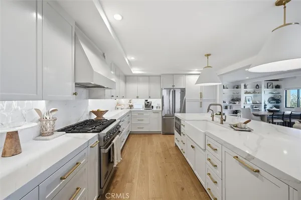 $3,999,888 | 1016 Vía Romero, Palos Verdes Estates, CA 90274