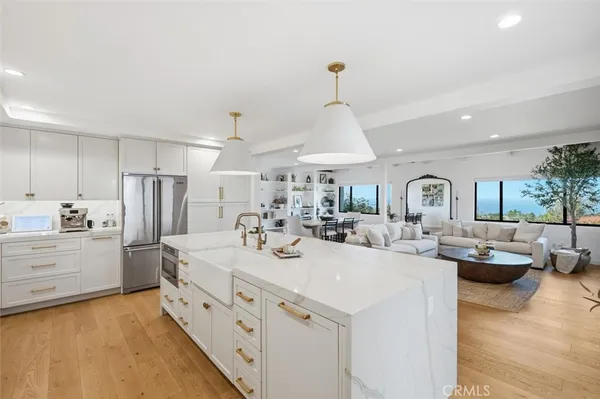 $3,999,888 | 1016 Vía Romero, Palos Verdes Estates, CA 90274
