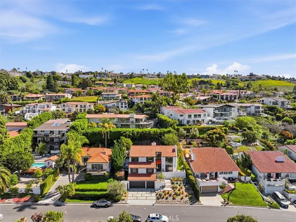 $3,999,888 | 1016 Vía Romero, Palos Verdes Estates, CA 90274