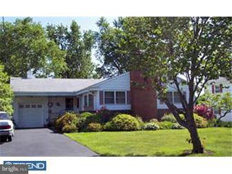 29 Roxboro Road Lawrenceville, NJ 08648 - Photo 1 of 7 Exterior Front