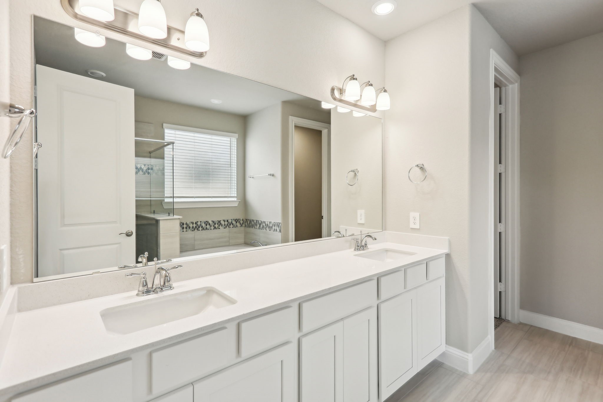 2823 Clapbread Lane Rosenberg, TX 77471 - Photo 28 of 36 Photo is not of the actual home, but is an inspirational photo of builder’s model home and may depict options, furnishings, and/or decorator features that are not included.