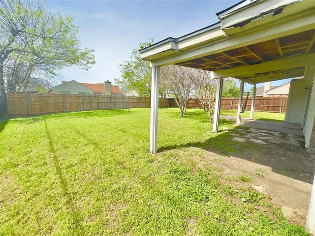 $1,850 | 7401 Canoga Circle, Fort Worth, TX 76137