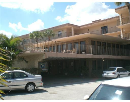 9355 Southwest 8th Street, Unit 102 Boca Raton, FL 33428 - Photo 1 of 6 Exterior Front
