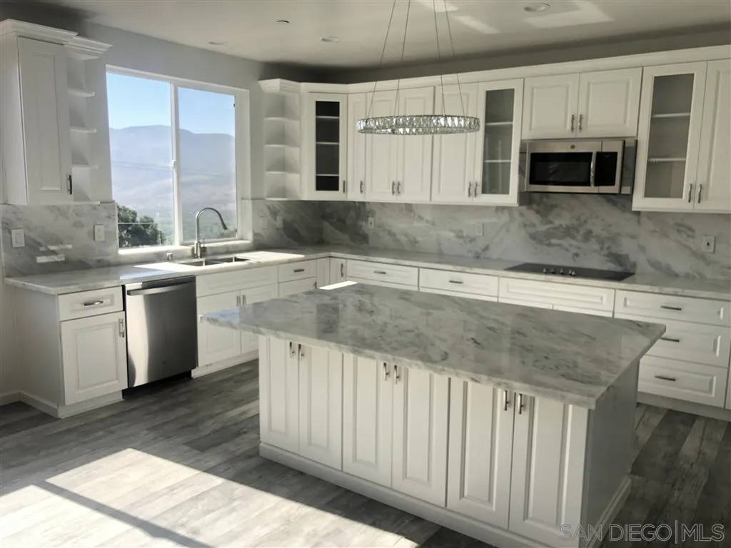 9872 Apple Street Spring Valley, CA 91977 - Photo 3 of 10 Gallery Image 3