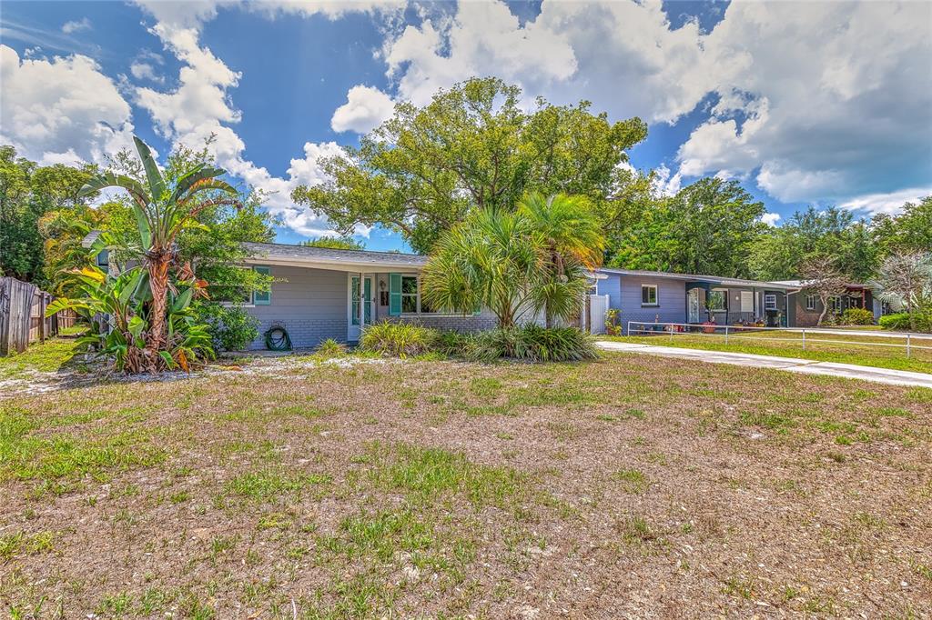 831 Lakeside Drive Largo, FL 33778 - Photo 6 of 43