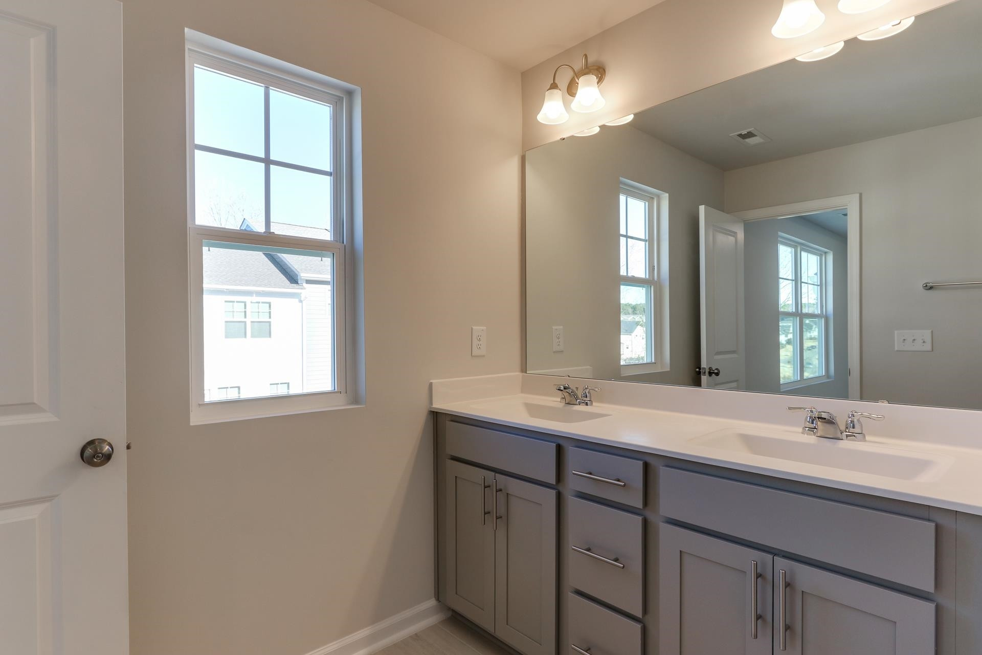 5231 Forsyth Park Street, Unit 3196 Raleigh, NC 27616 - Photo 27 of 35 Master Bath/Spa