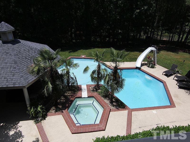 233 Markham Plantation Apex, NC 27523 - Photo 16 of 25