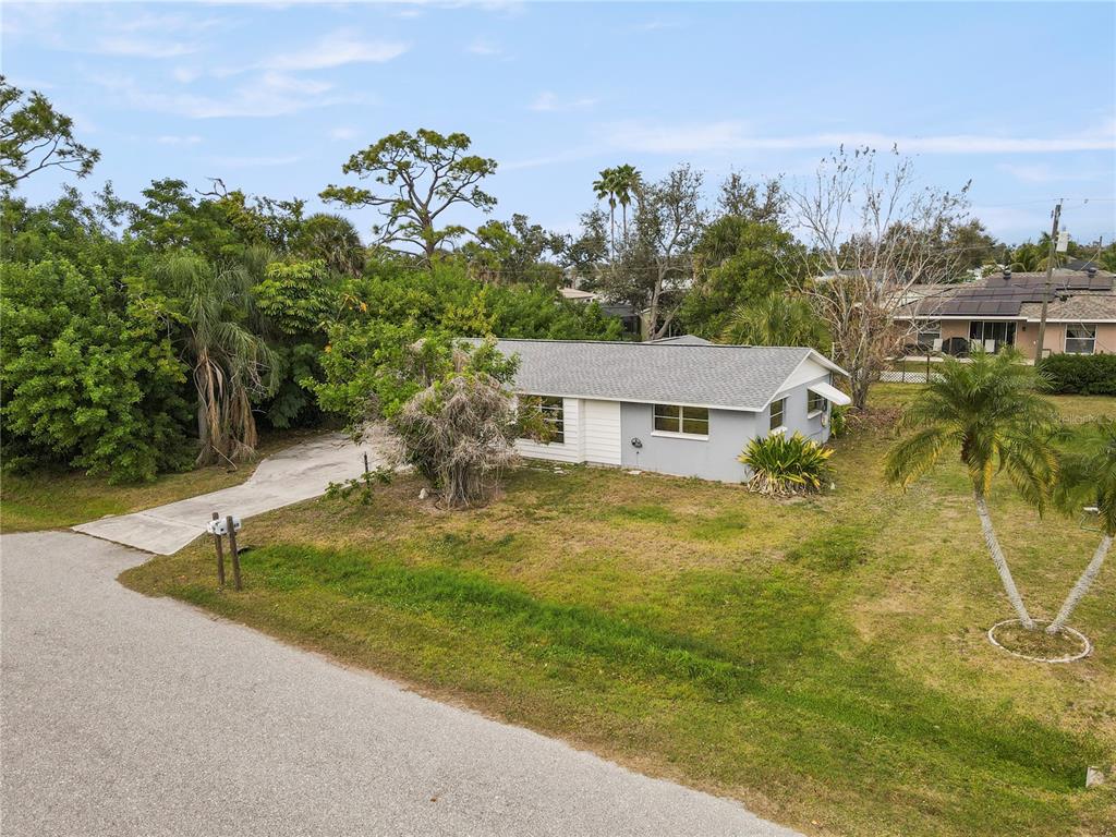 340 Periwinkle Road Venice, FL 34293 - Photo 27 of 36
